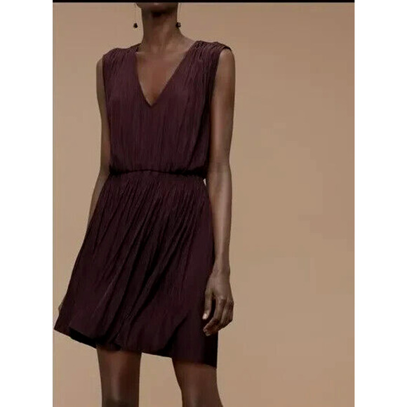 Aritzia Wilfred Almeida Mini Pleated Black Dress Sleeveless Pockets V Ne… - Picture 6 of 6